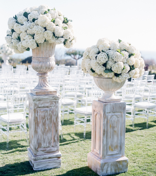 15 Hydrangea Flower Arrangements For Your Wedding