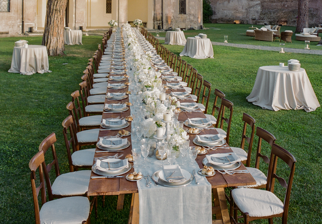 The Best Seating Arrangement For Intimate Wedding Receptions