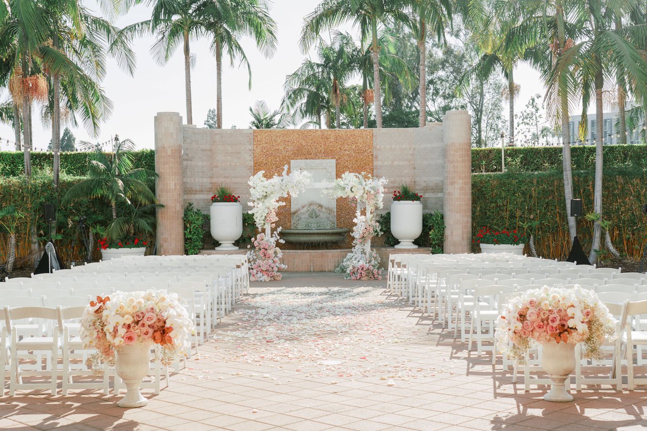 A Romantic Wedding with Pink, White & Gold Décor