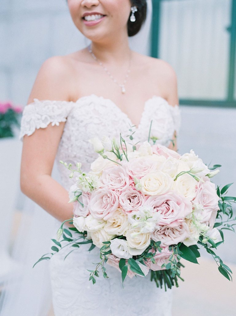 Blush & Ivory Garden Rose Bouquet