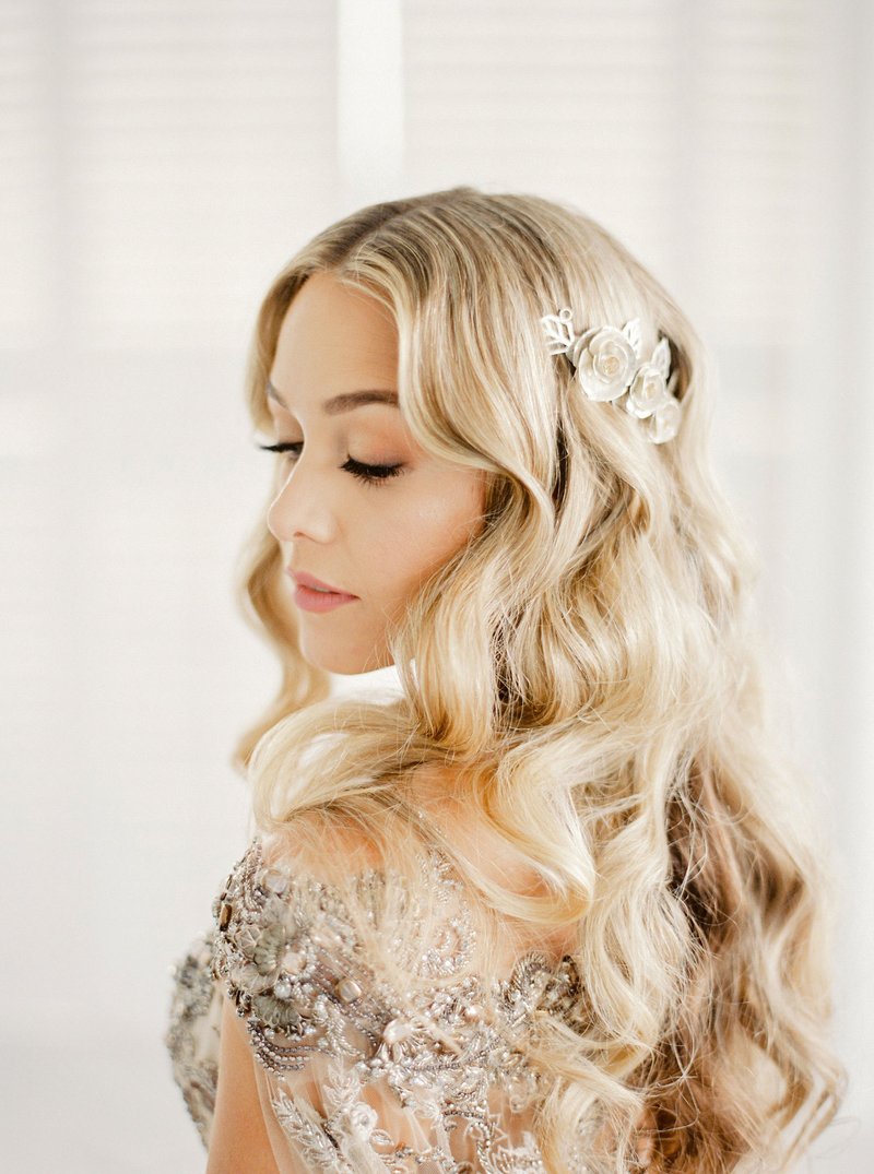 Lovely Wedding Hairstyles For Brides With Long Hair