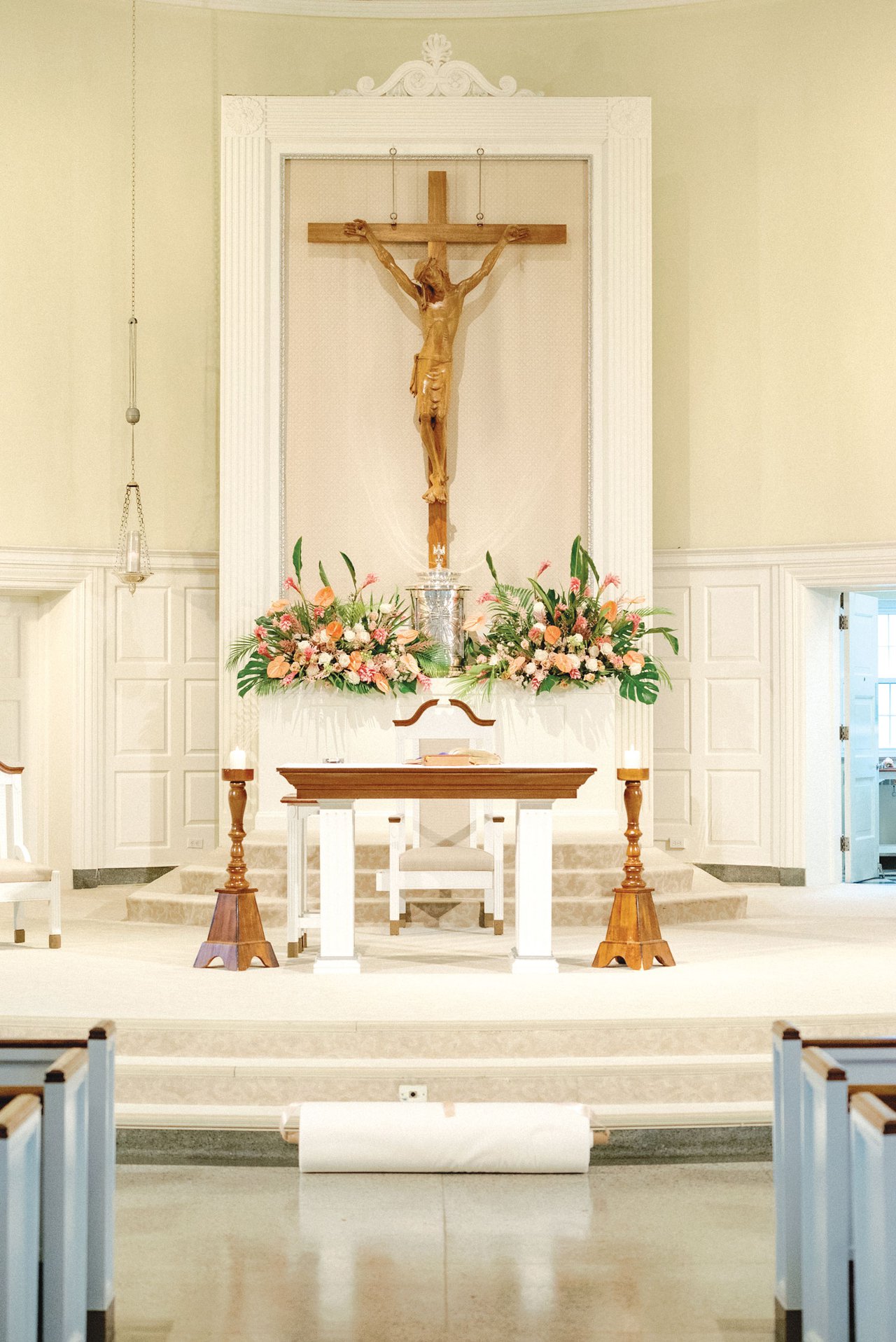 Catholic Wedding Ceremony Décor
