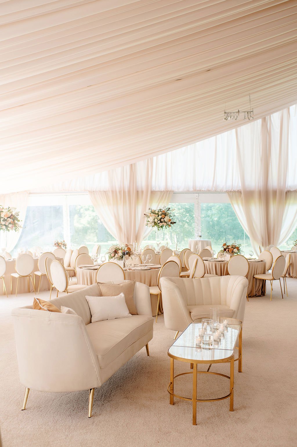Neutral Lounge Area at Wedding Reception