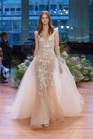 "Pascale by Monique Lhuillier monique-lhuillier-fall-2017-bridal-collection-pascale-wedding-dress-cap-sleeve-flower-embroidery