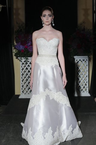 Isabelle Armstrong Fall 2016 Lace A-Line Dress isabelle-armstrong-fall-2016-strapless-wedding-dress-with-lace-bodice-and-embroidered-skirt
