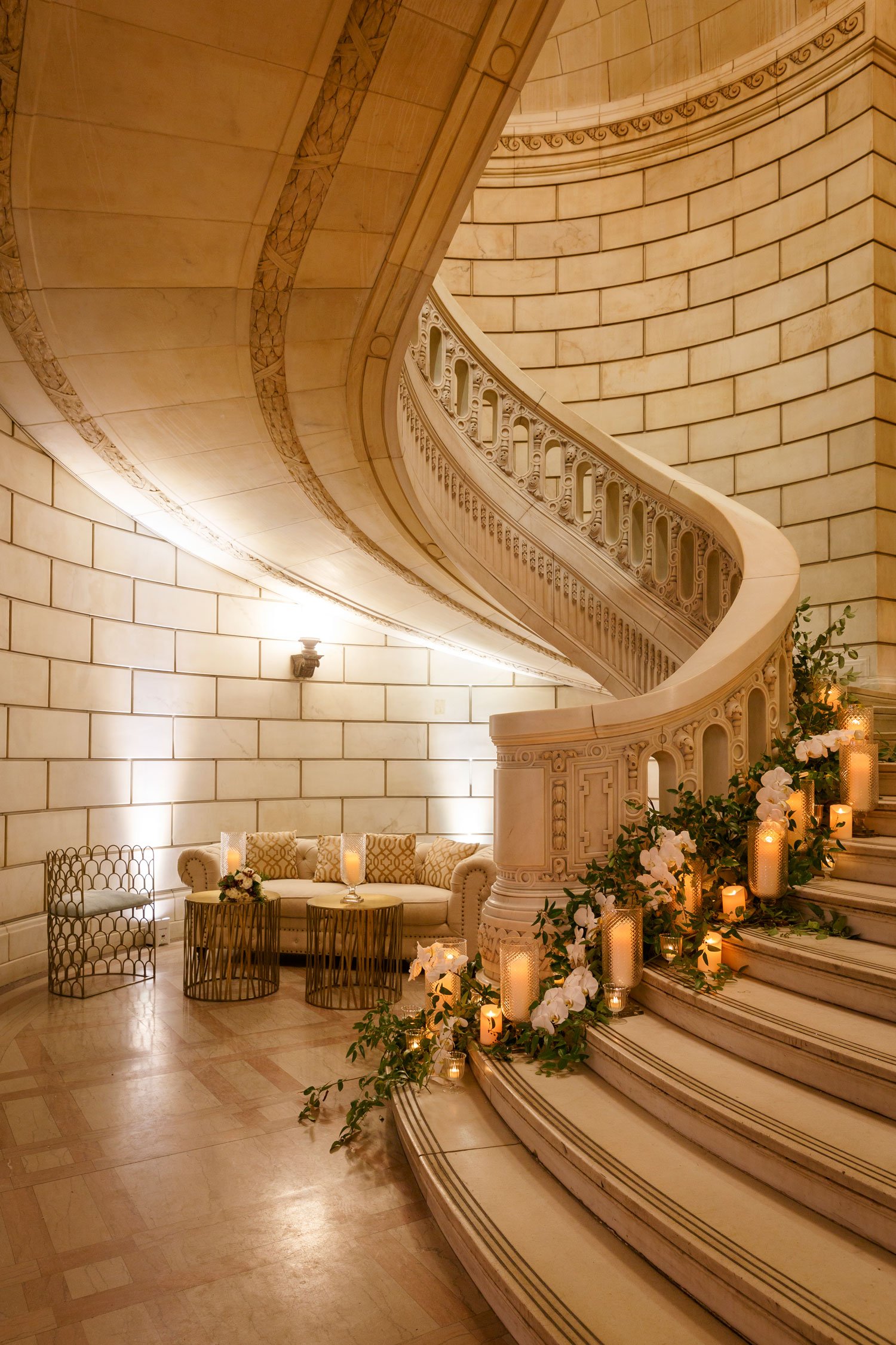 Traditional Mass + Classic Wedding Reception on New Year&rsquo;s Eve - Inside