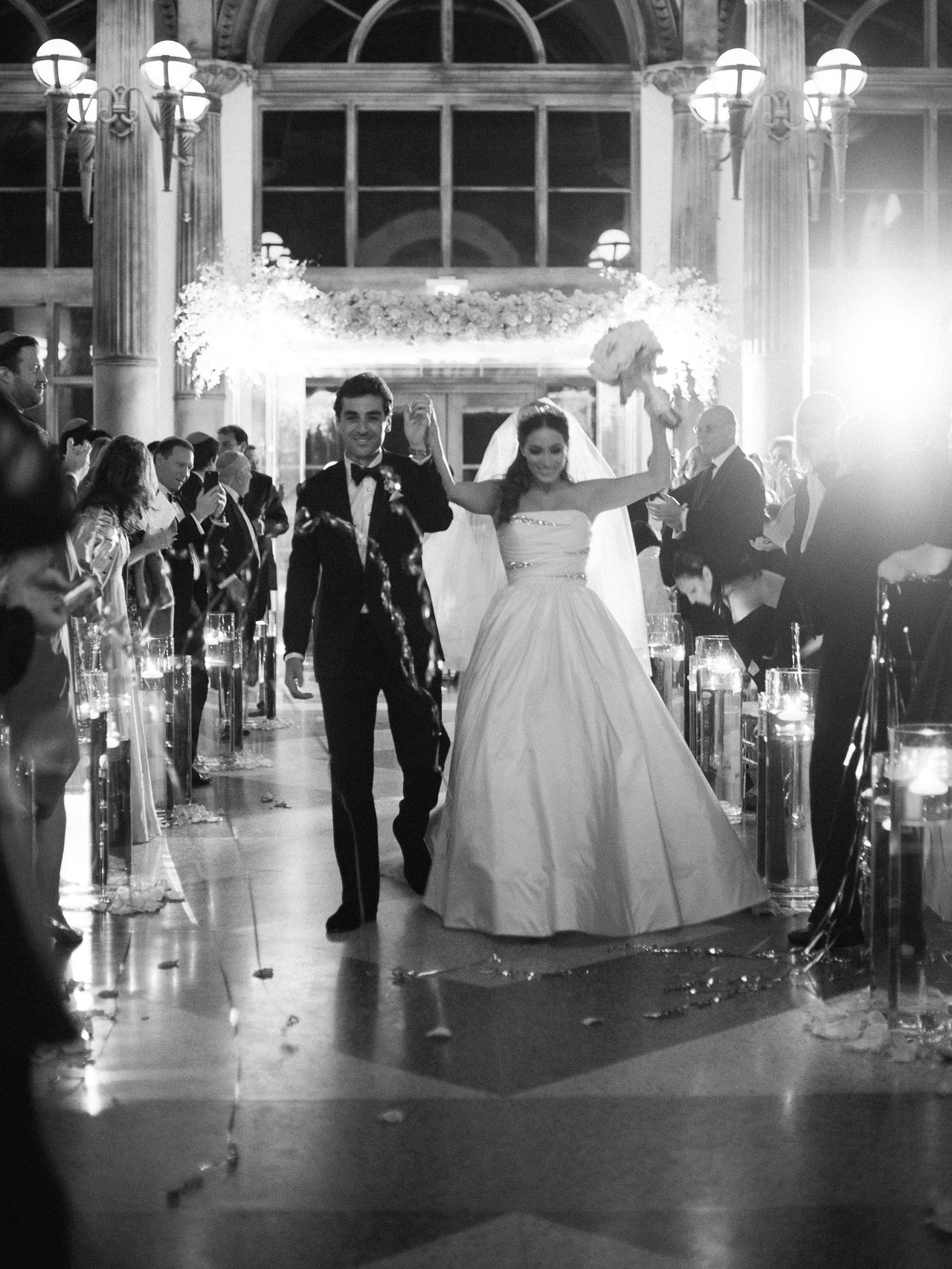 Confetti & Streamer Ceremony Exit