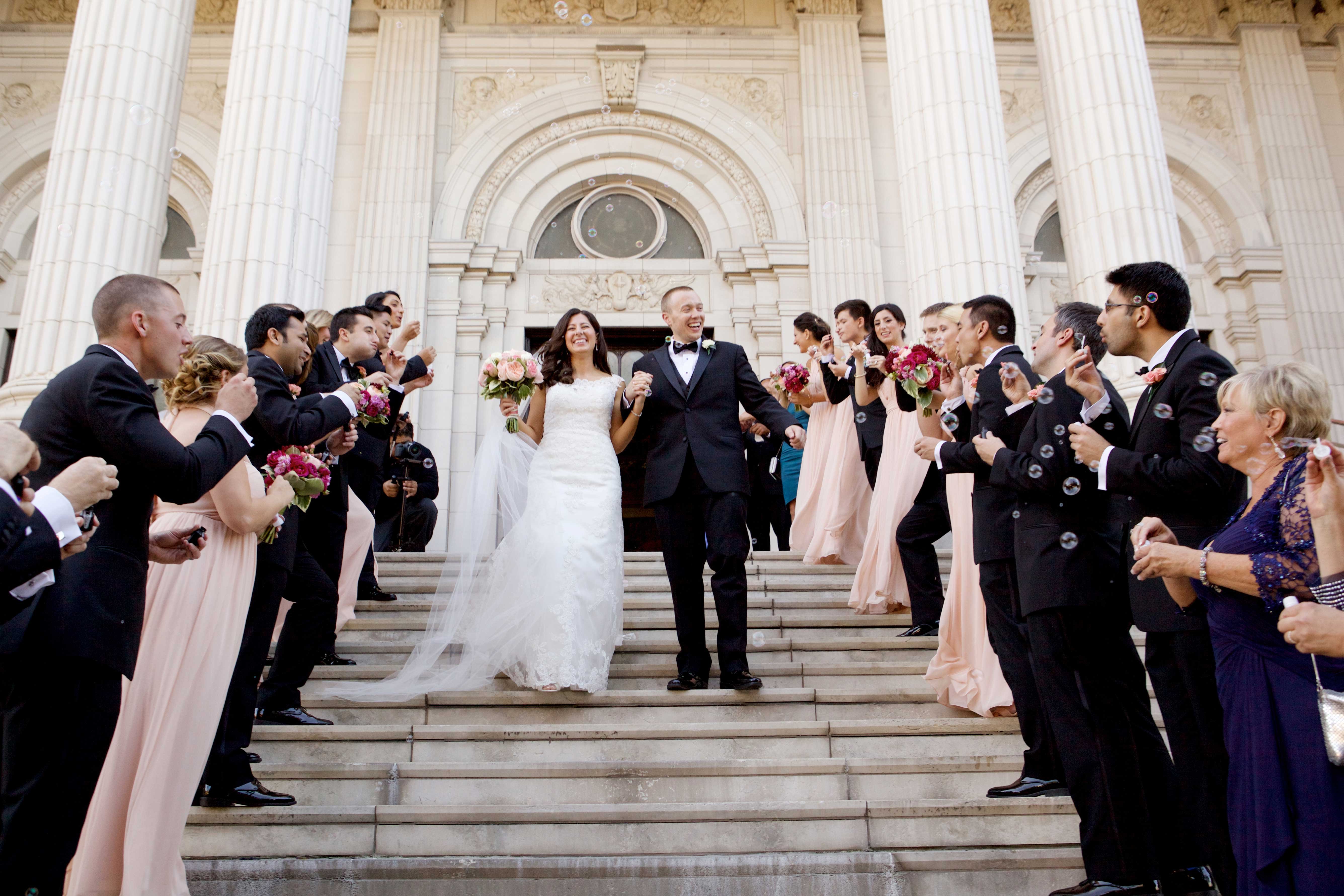 How to Make Your Wedding Guests Comfortable