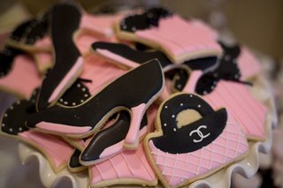 Pink and Black Cookies pink-and-black-fashion-cookies