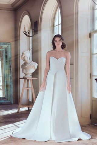 "Octavia" by Sareh Nouri sareh-nouri-spring-2019-swan-lake-collection-wedding-dress-octavia-strapless-pleated-gown
