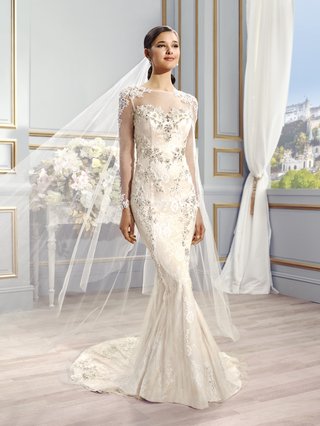 "Nia" Dress val-stefani-nia-bridal-gown