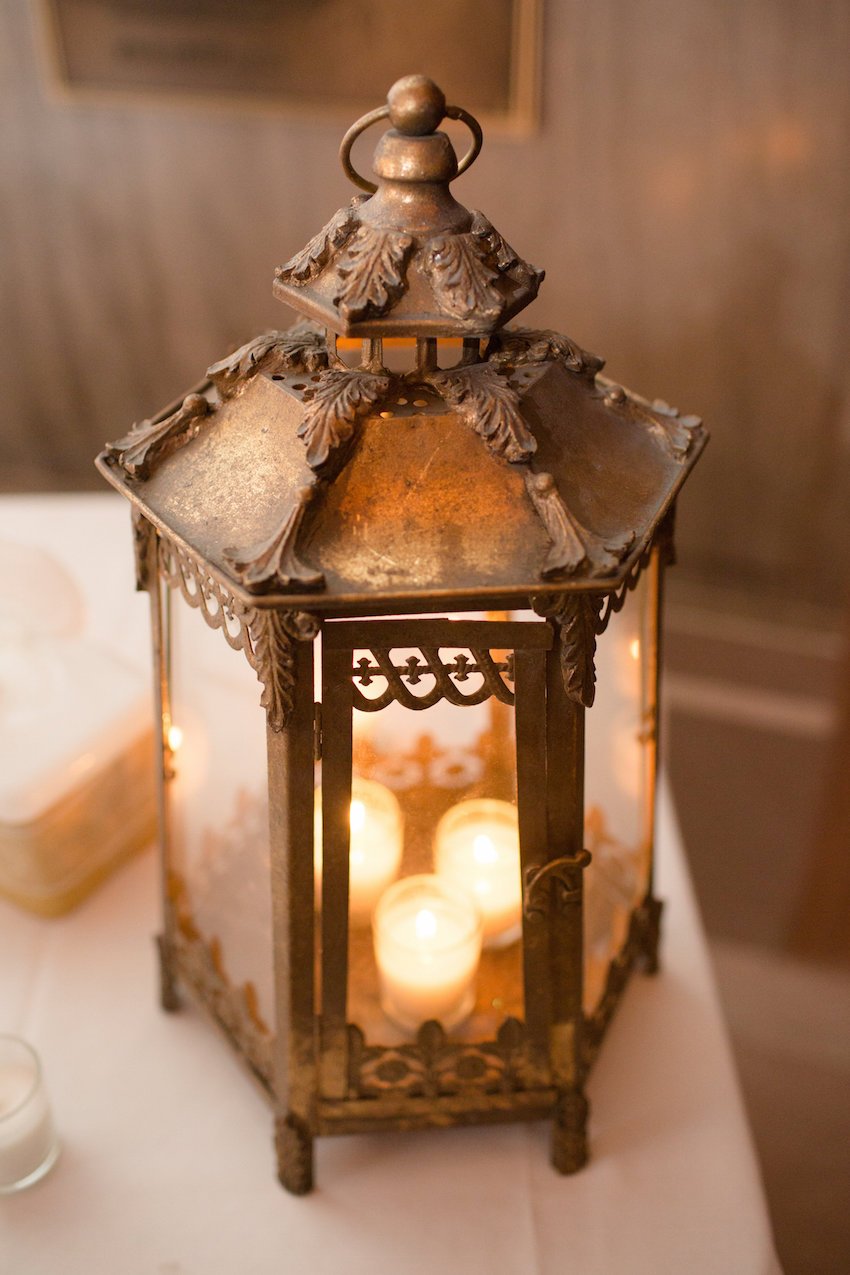 Antique Lantern Decoration
