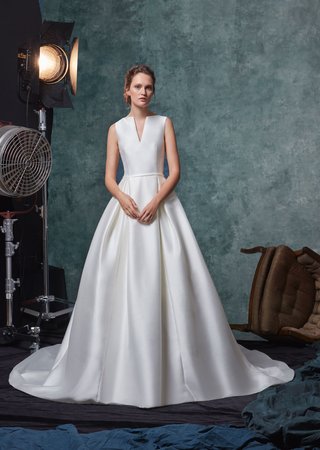 "Blake" by Sareh Nouri sareh-nouri-fall-2019-bridal-collection-wedding-dress-blake-v-neck-shantung-ball-gown-pleated-skirt