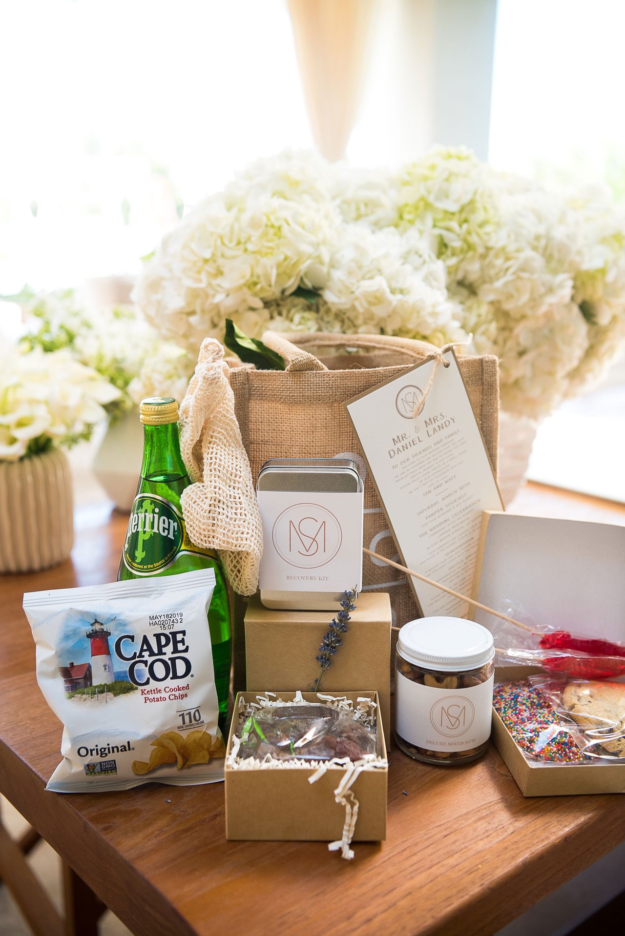 Customized Bags for Guests