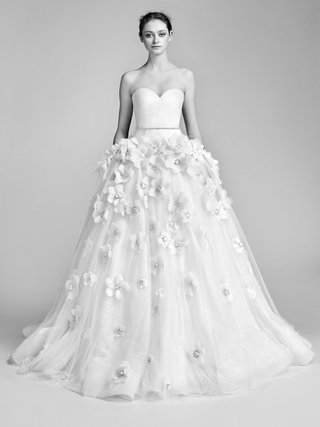 Look 12: VRM051 by Viktor&Rolf look-12-vrm051-by-viktor-rolf-strapless-sweetheart-ball-gown-with-sequin-belt-and-flower-appliques