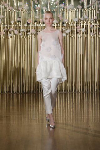 "Violette" by Francesca Miranda francesca-miranda-spring-2018-organza-top-hand-embroidered-organza-flowers-duchess-cropped-pants