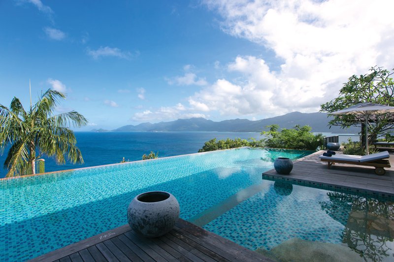 Get Tips for a Honeymoon in the Seychelles & Bora Bora