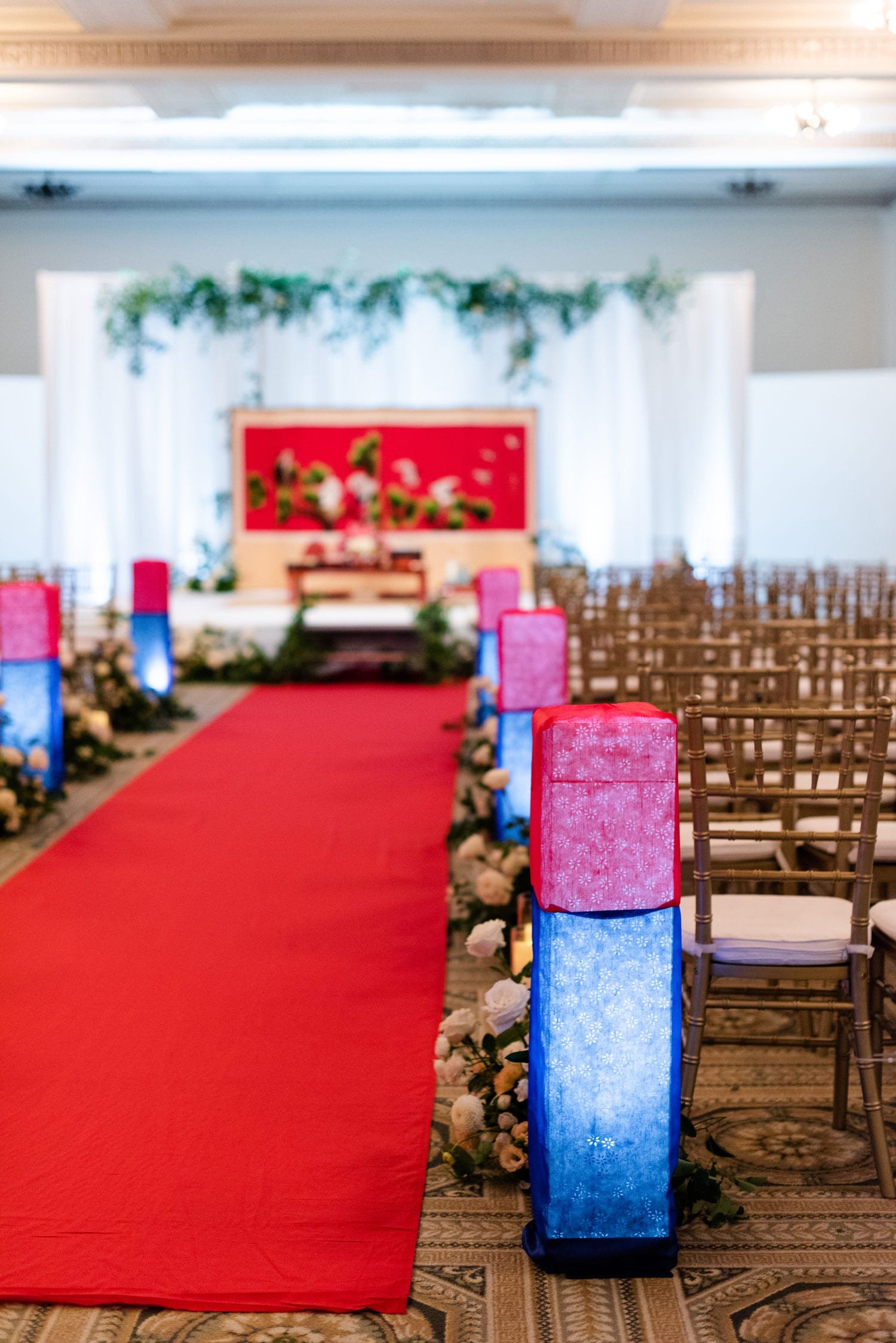 Colorful Korean Ceremony Décor