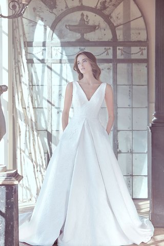 "Opel" by Sareh Nouri sareh-nouri-spring-2019-swan-lake-collection-wedding-dress-opel-v-neck-ball-gown-a-line-pockets