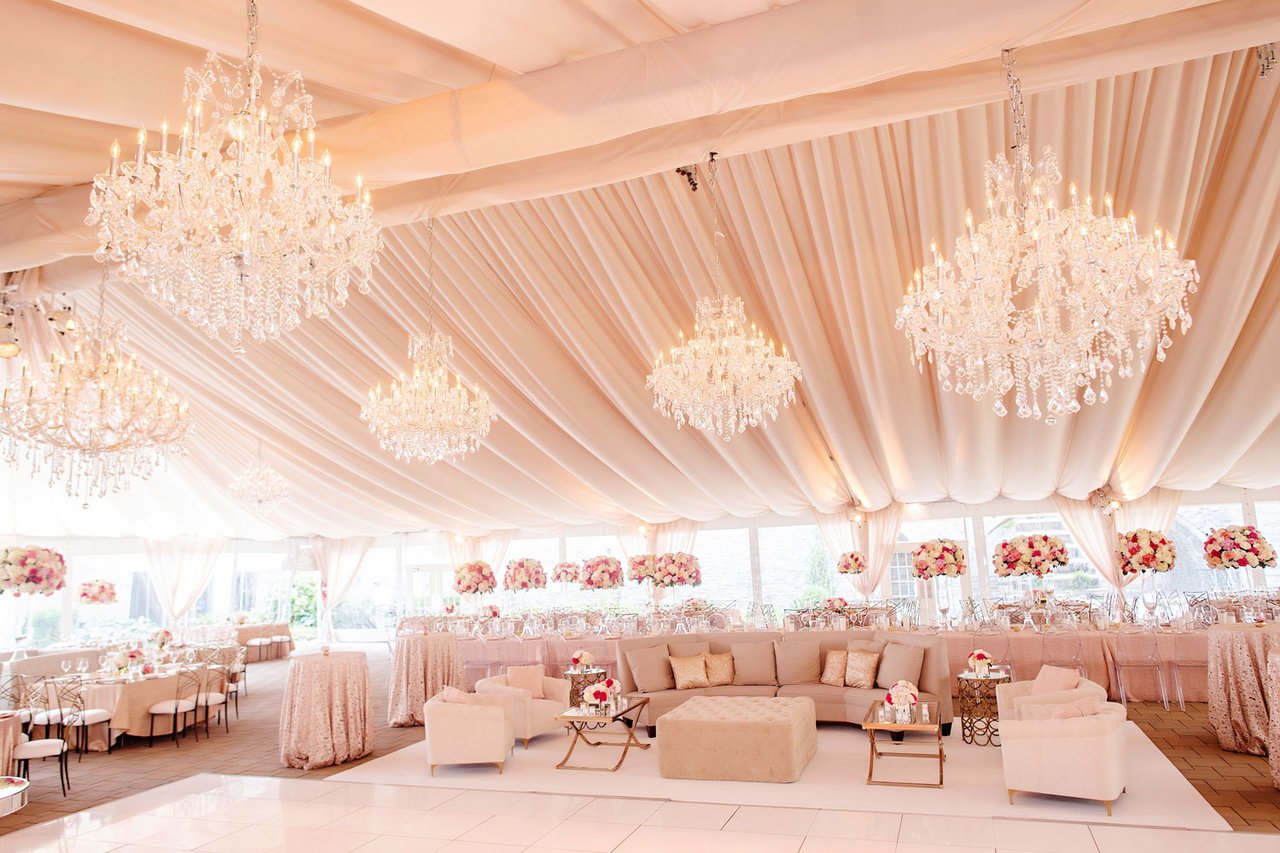 Pretty-in-Pink Wedding Décor That Every Bride Will Love