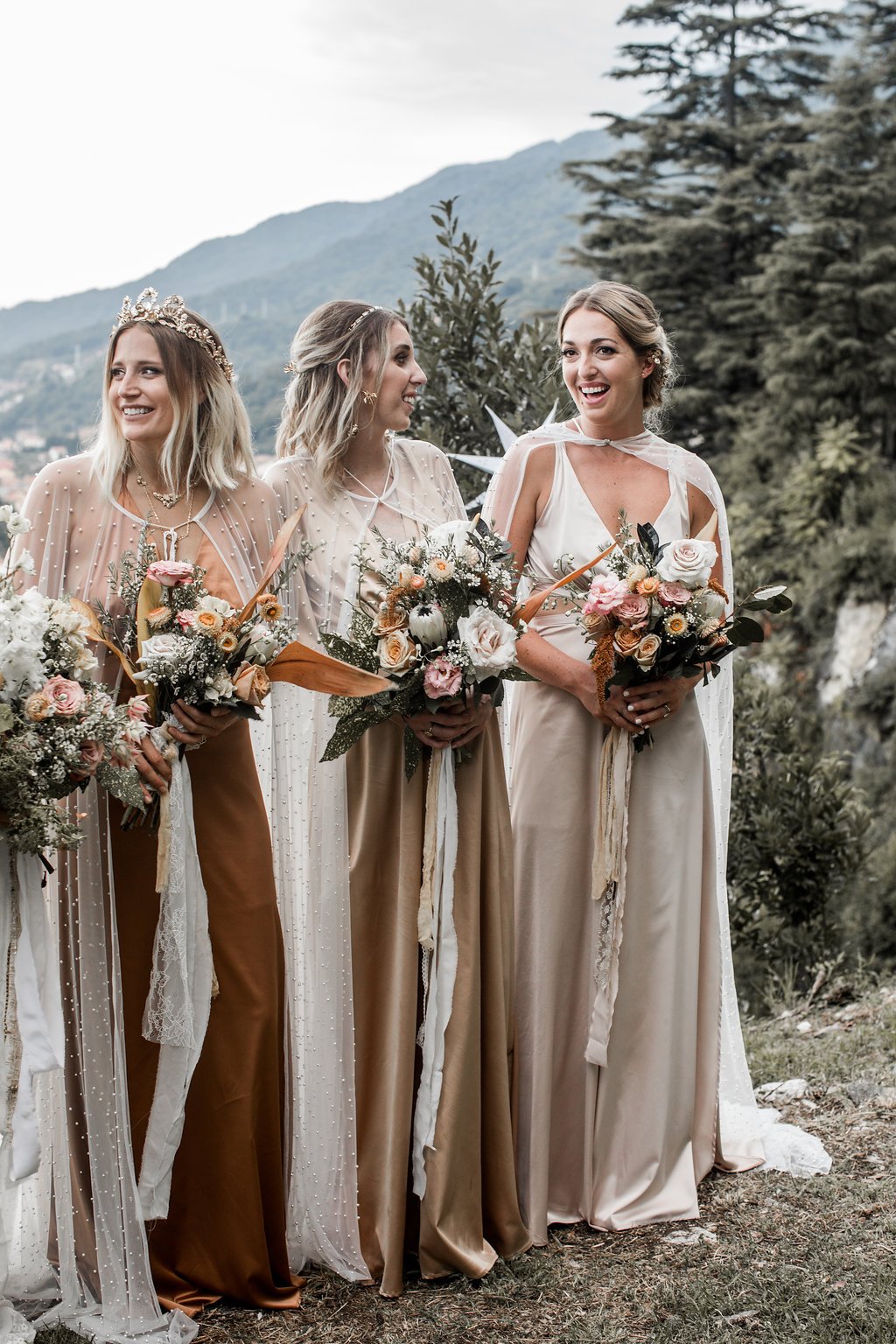 Bridesmaids in Earthy Tones & Pearl Capes