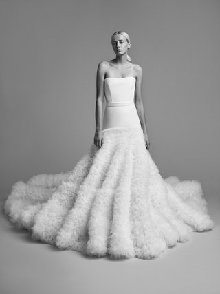 Playful Bridal Ensembles From Viktor Rolf Mariage Fall 18