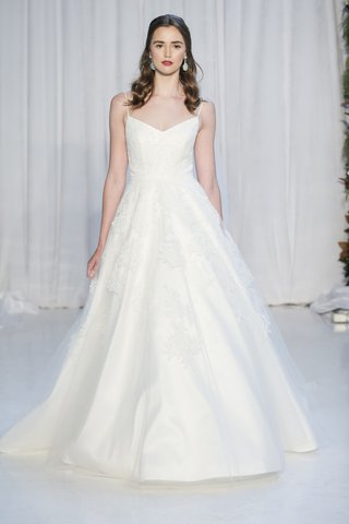 Arabella by Anne Barge anne-barge-fall-2018-ballerina-bodice-of-appliqued-chantilly-and-alencon-laces-with-full-skirt
