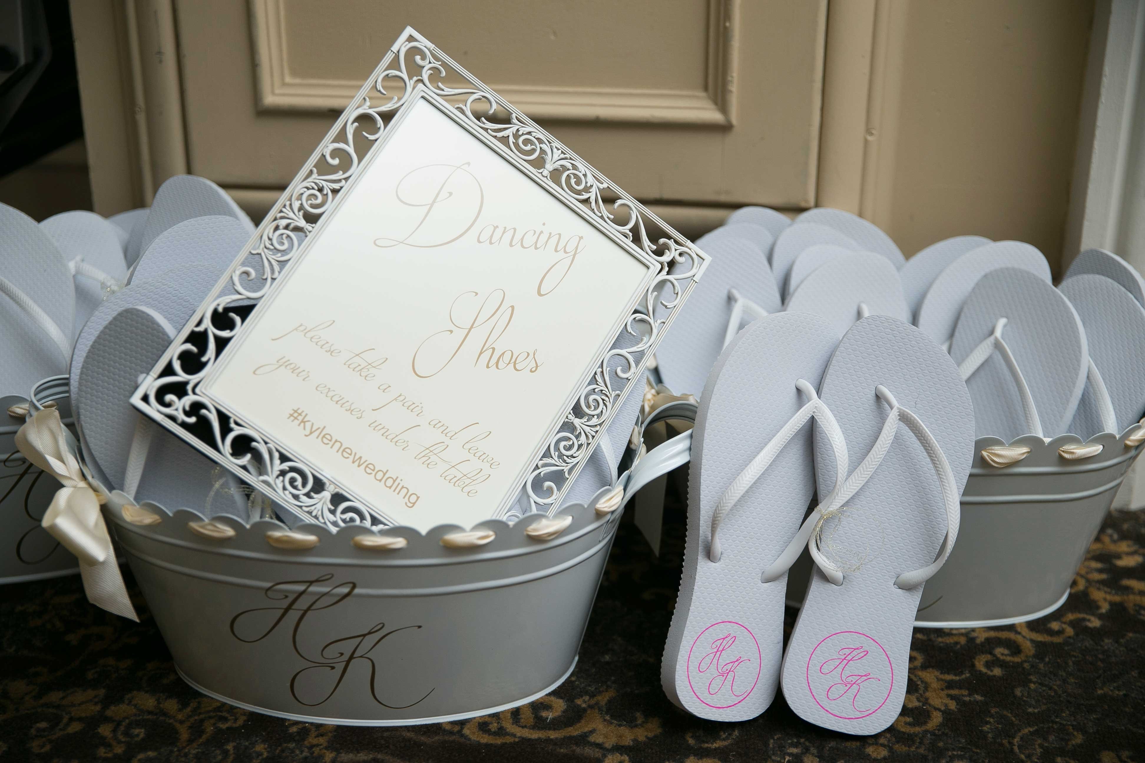 Funny Dancing Shoe Sign