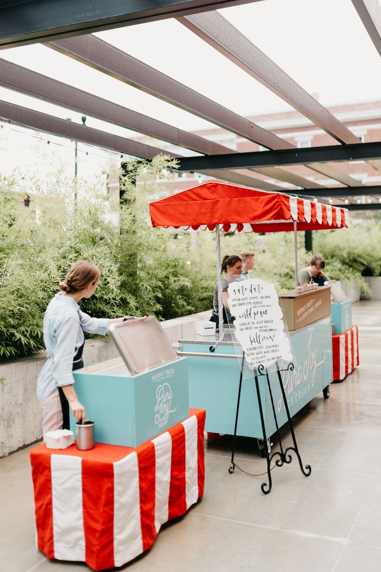 Custom Ice Cream Flavors at Wedding